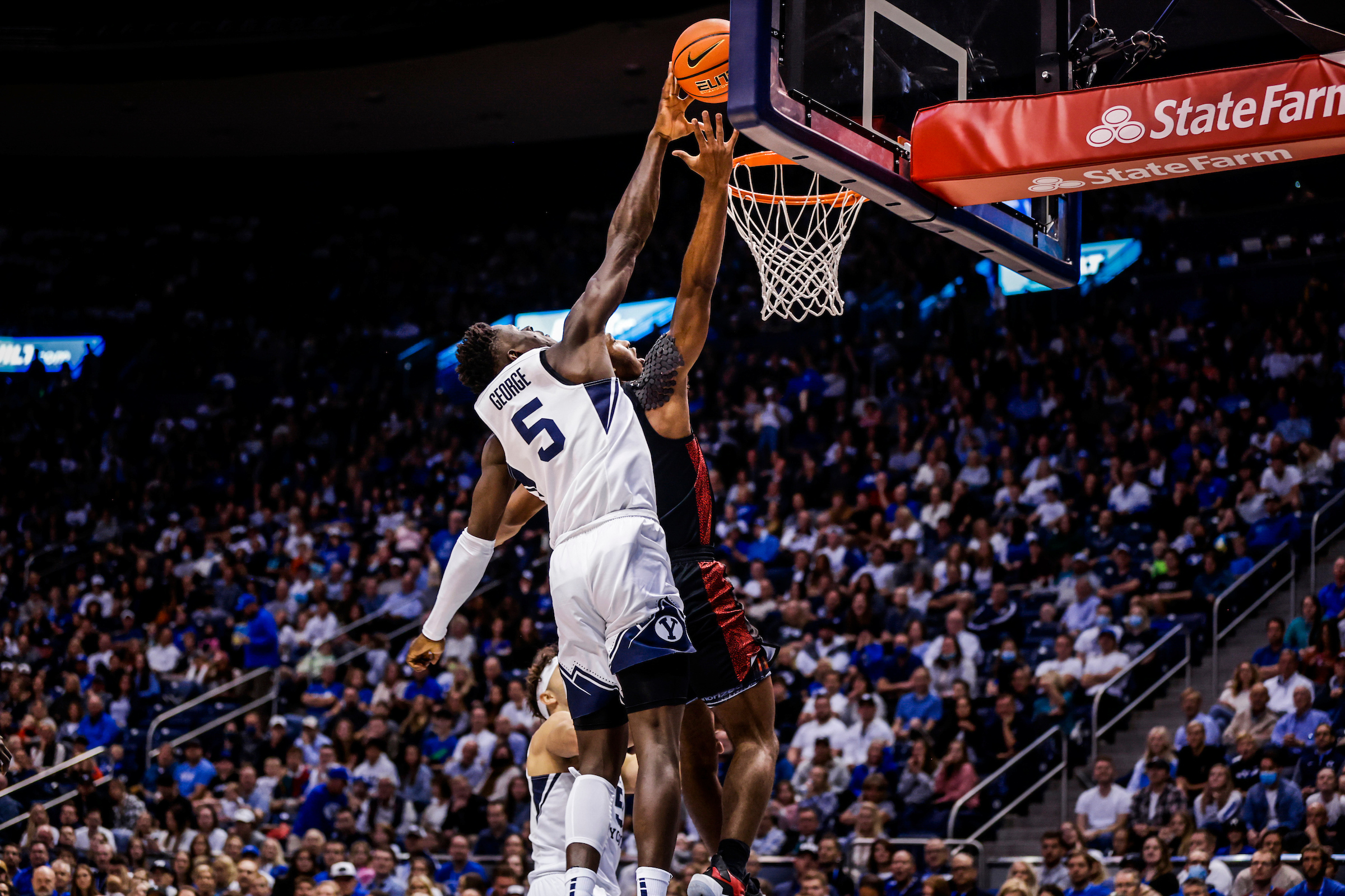 GIdeon George block against San Diego State