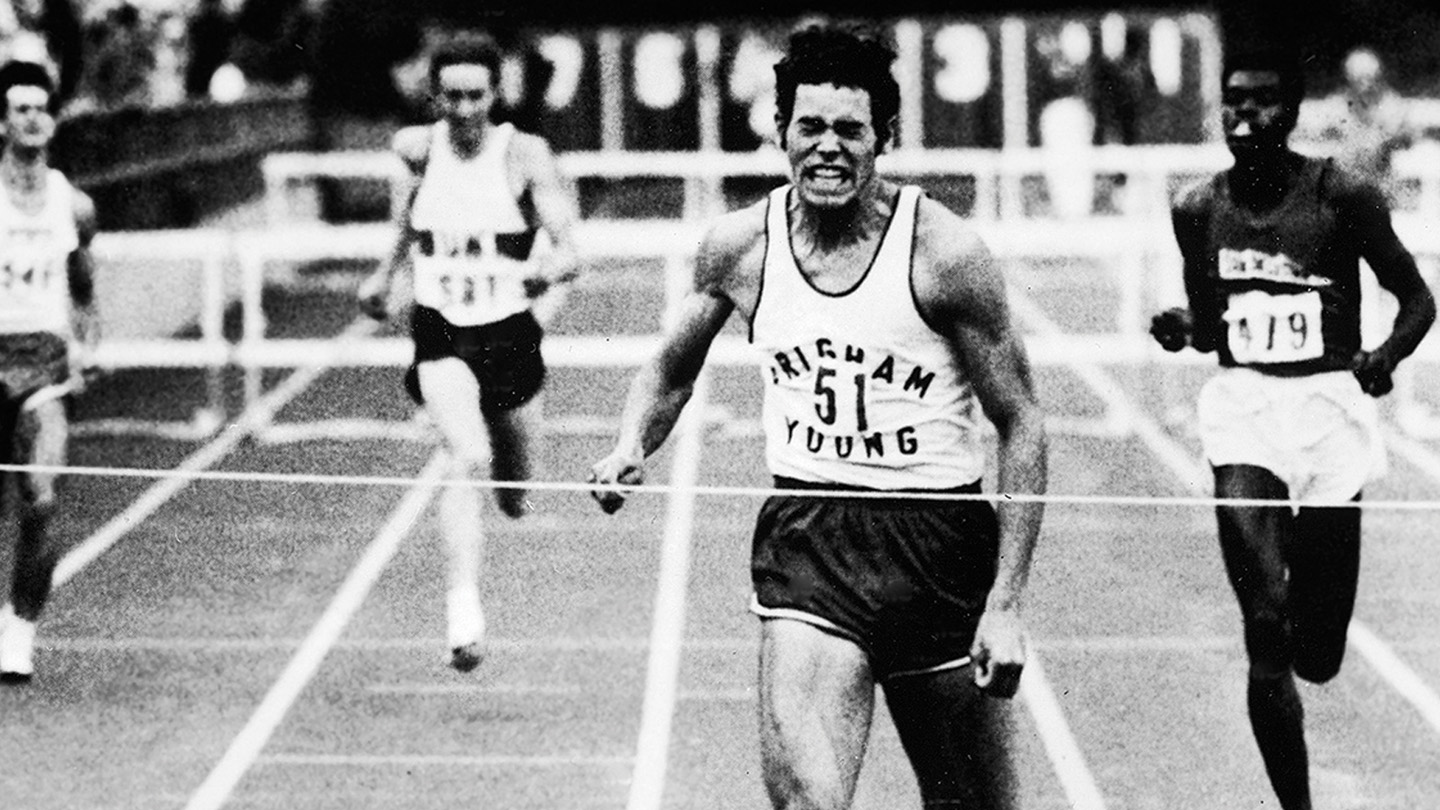Ralph Mann crossing the finish line at the 1970 NCAA Championships