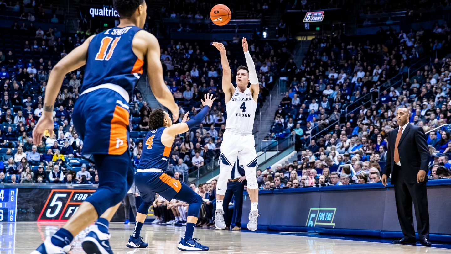 Alex Barcello shooting a three