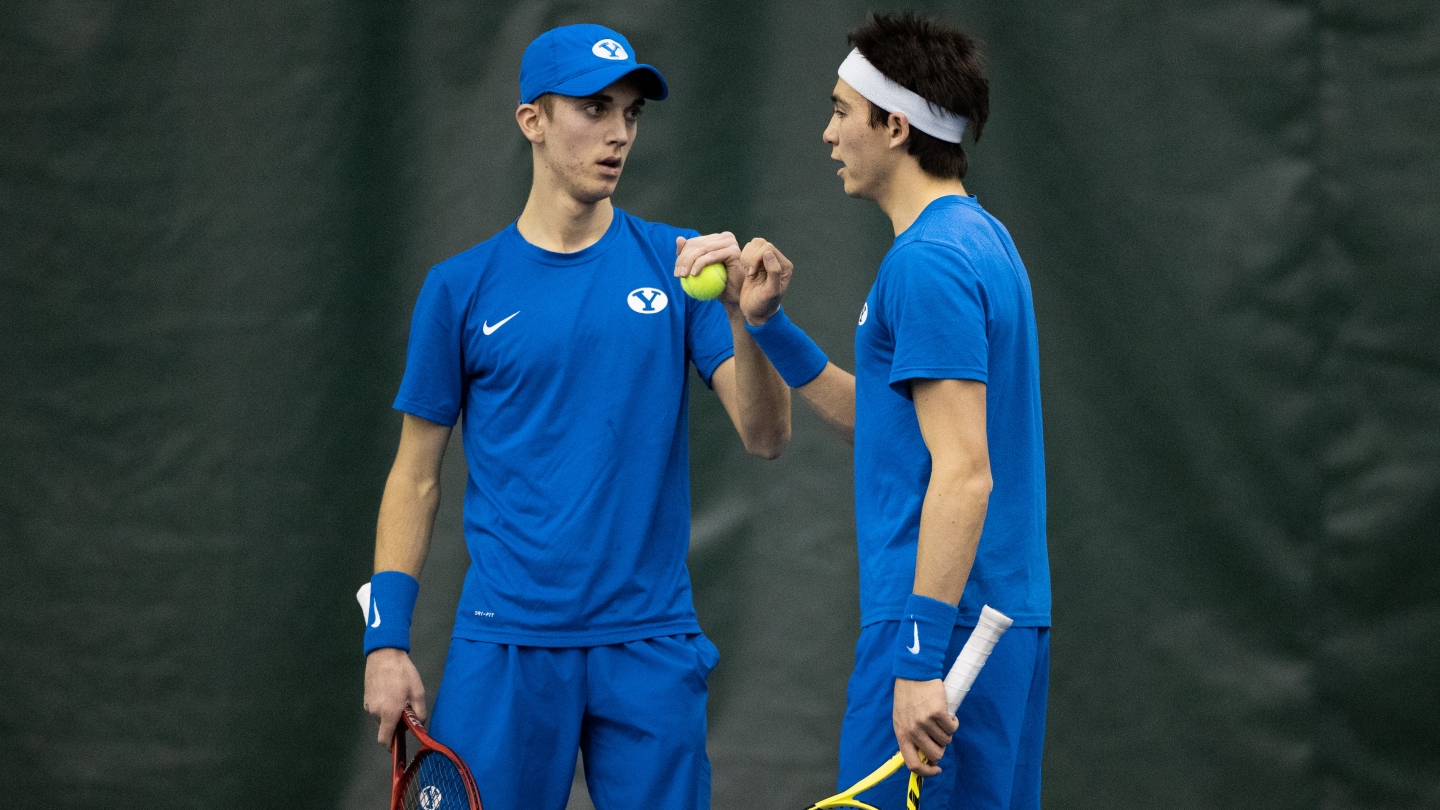 Sean and Dominik talk between points against New Mexico