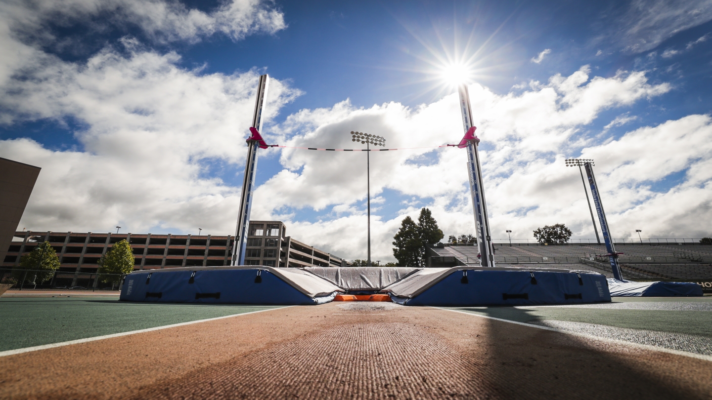 Pole Vault Pit - 2019 NCAA West Prelims