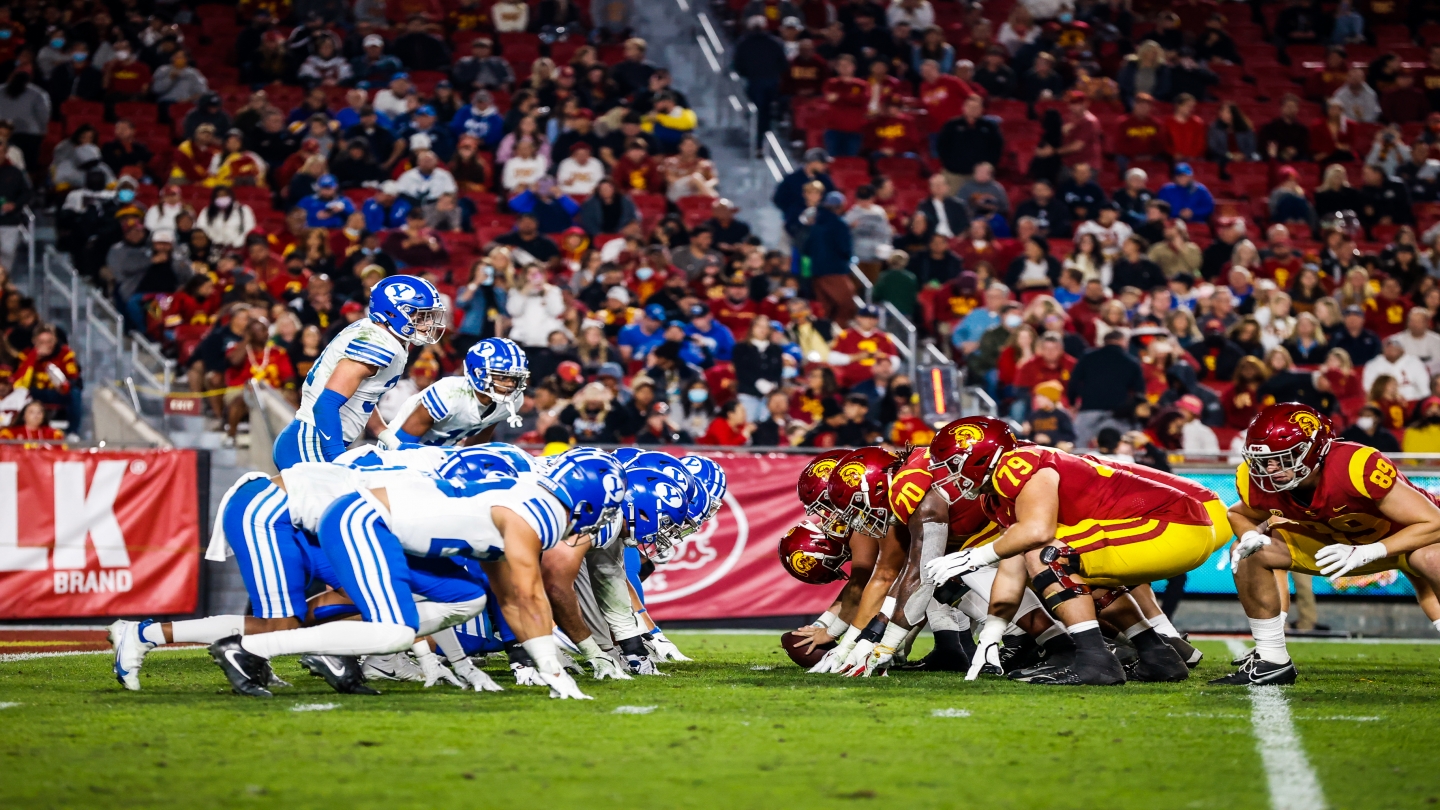 BYU at USC line of scrimmage