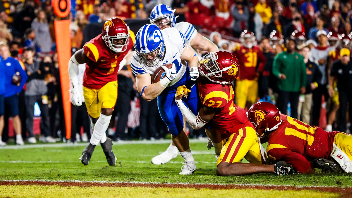 Jackson McChesney punches in game-winning TD at USC