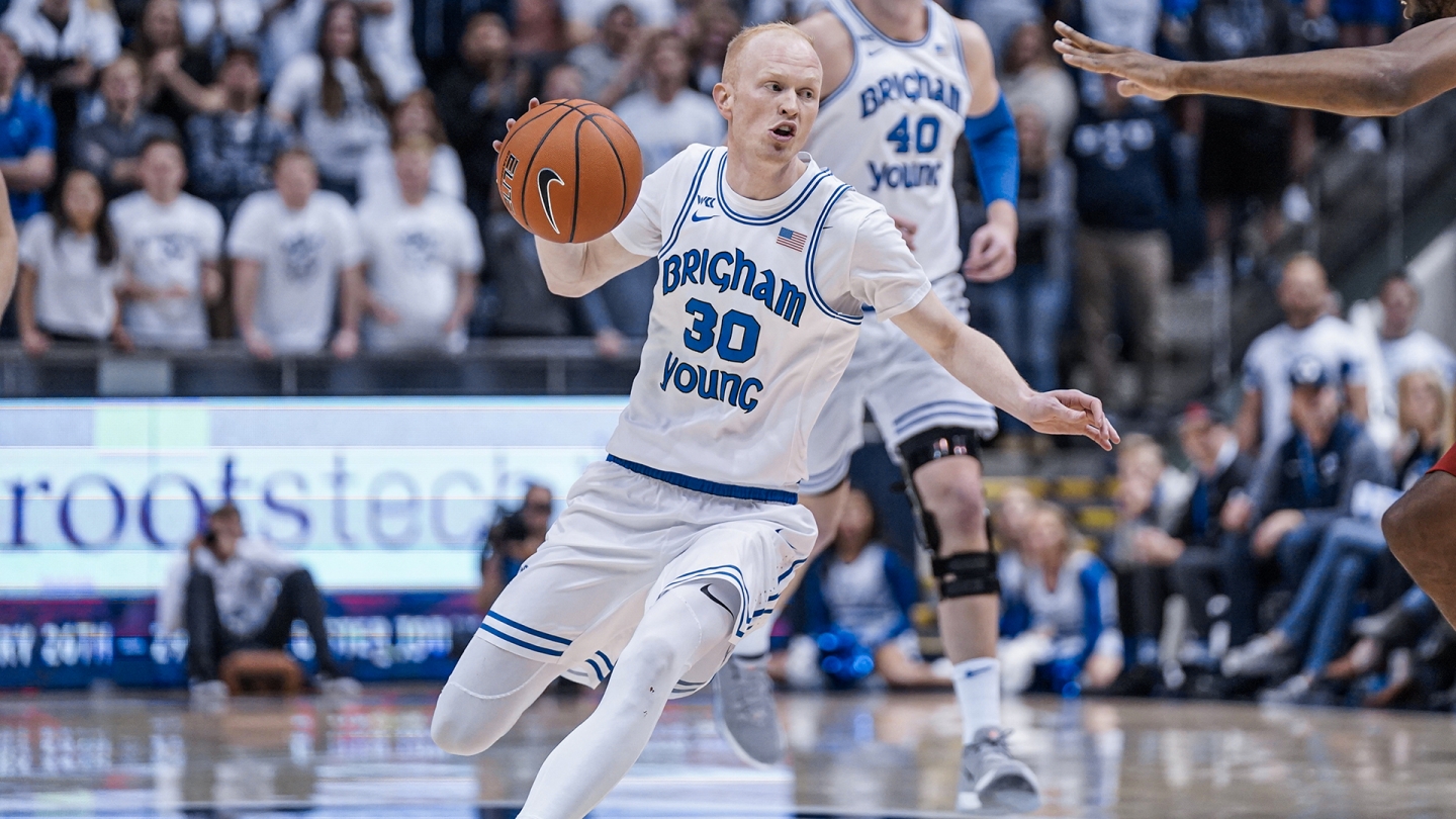 TJ Haws handles the ball against LMU.