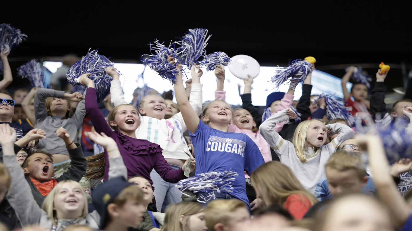 Kids cheering